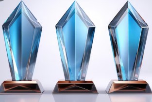 Authentic Glass Awards & Plaques